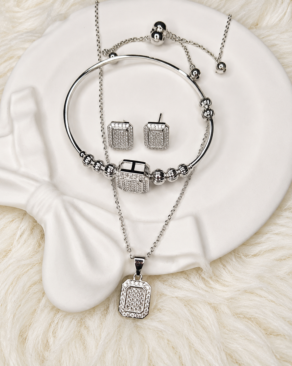 Stainless Steel Pendant with Adjustable Bracelet and Earrings Set — Elegant Silver Jewellery for Women