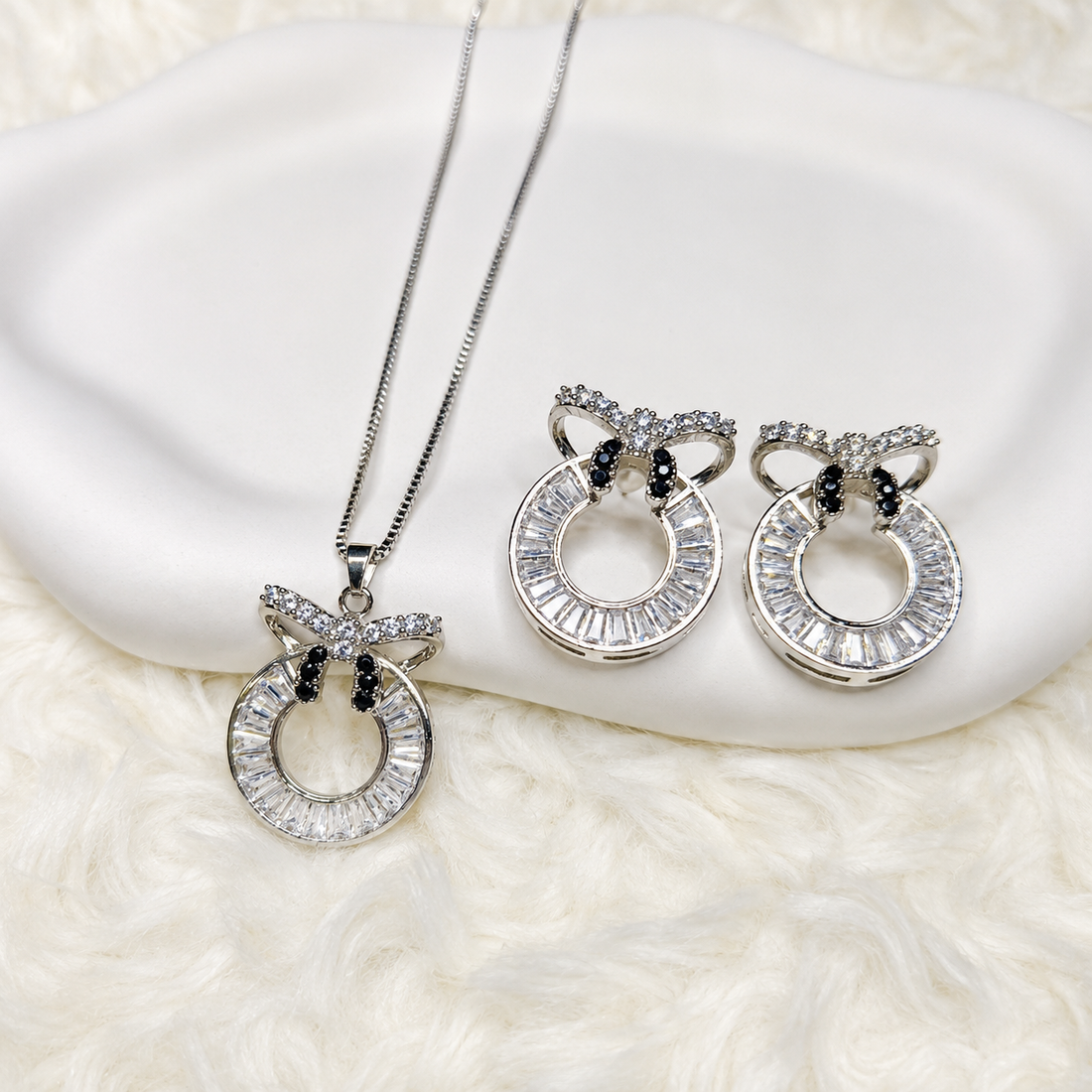 Zircon White Locket Set with Earrings – Elegant Sparkling Jewelry Set for Women