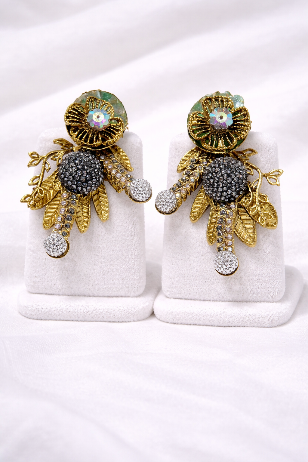 Beautiful Turkish Earring – Green Center Stone