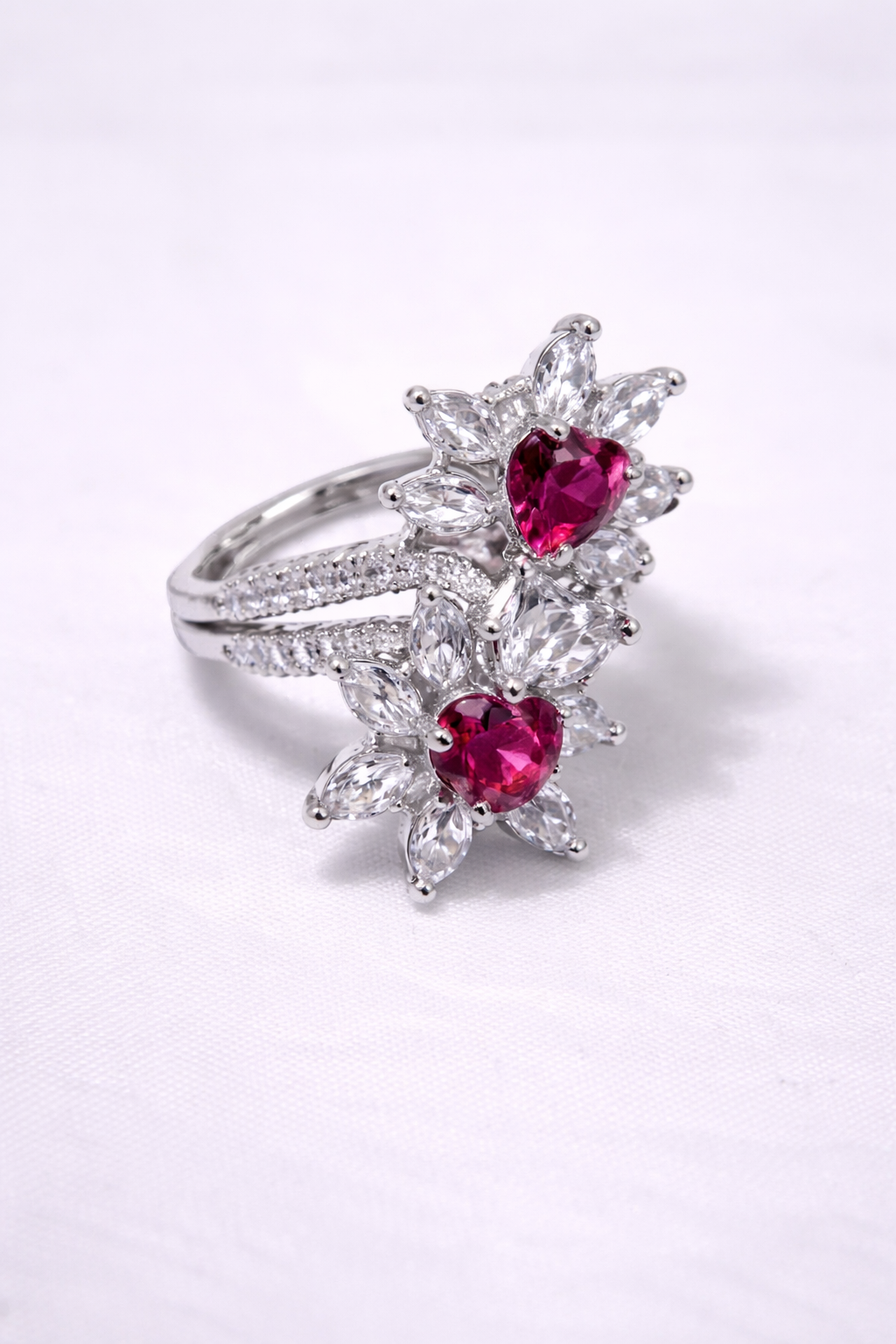 Beautiful 1 Carat Ring – Mehroon, Blue, White & Black Stones