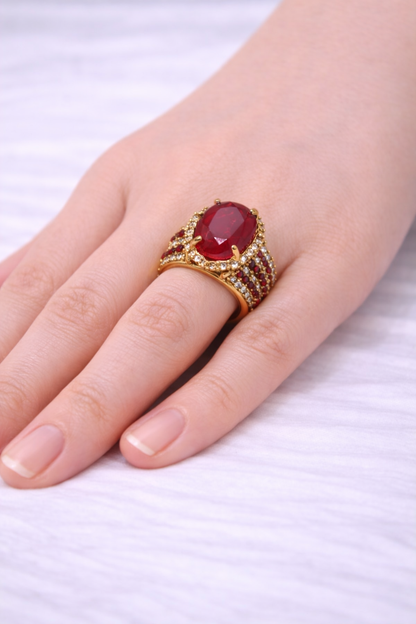 Beautiful Ring – Mehroon Center Stone