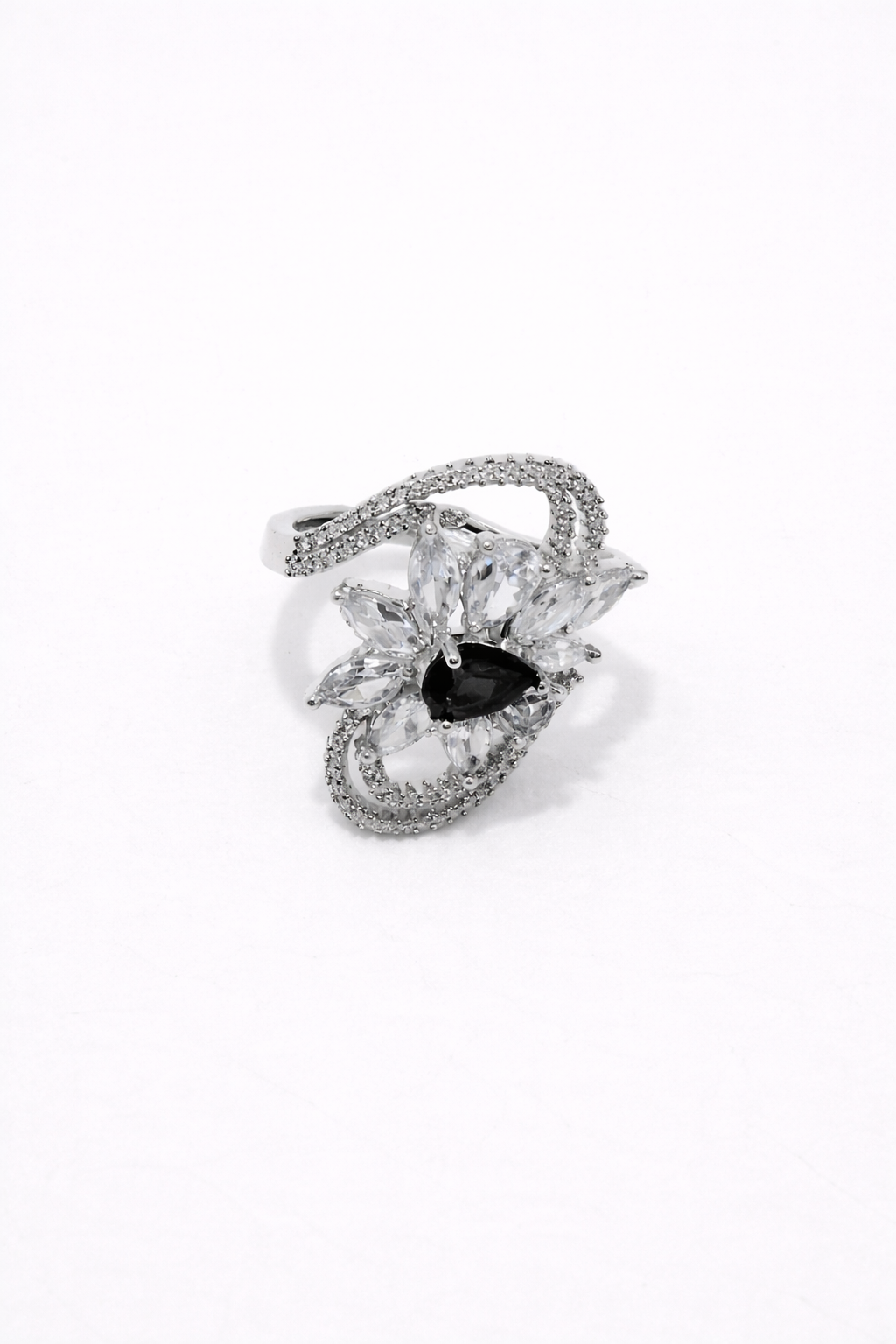 Beautiful 1 Carat Ring – Mehroon, Blue, White & Black Stones